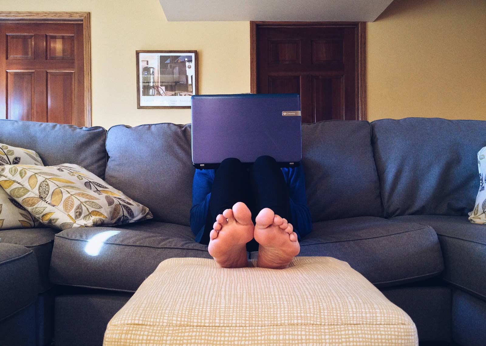 7 Smart Ways to Make Money From Your Couch