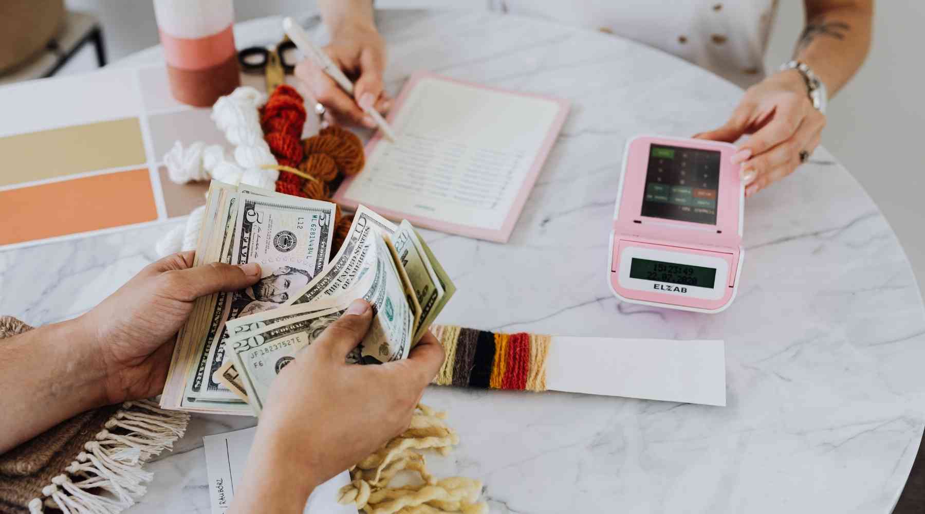 Truebill vs Mint (Rocket Money): Best Money Saving App in 2023